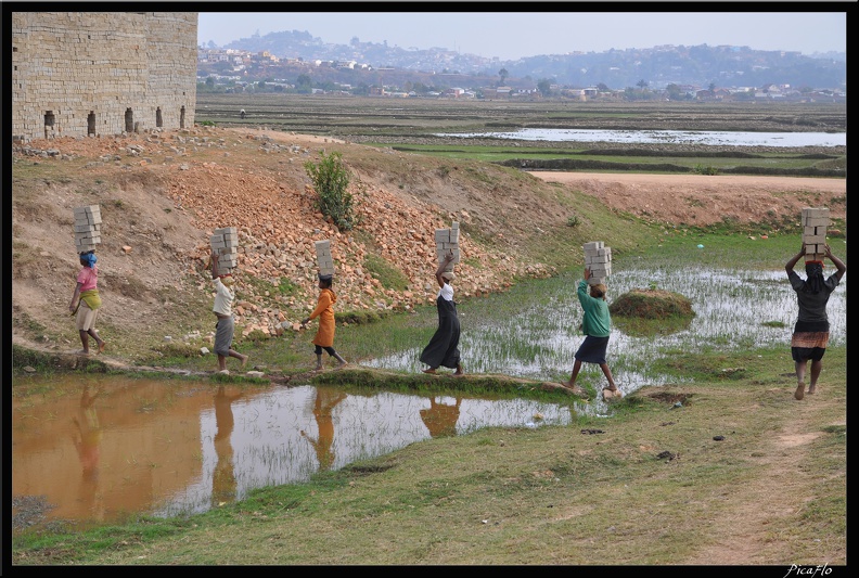 Mada_02-RN7_Antsirabe_Fianarantsoa_003.jpg