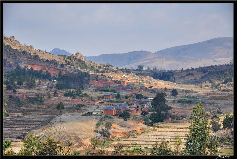 Mada_02-RN7_Antsirabe_Fianarantsoa_012.jpg