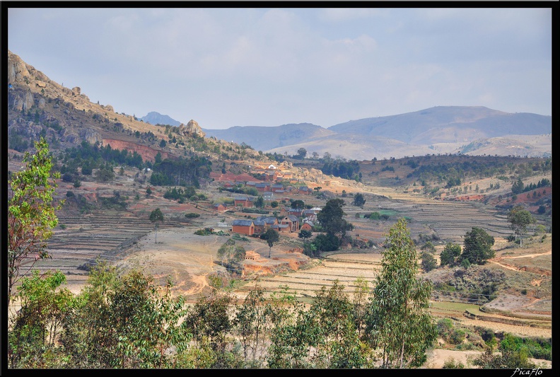 Mada_02-RN7_Antsirabe_Fianarantsoa_013.jpg