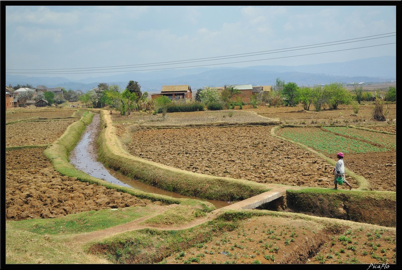 Mada_02-RN7_Antsirabe_Fianarantsoa_032.jpg