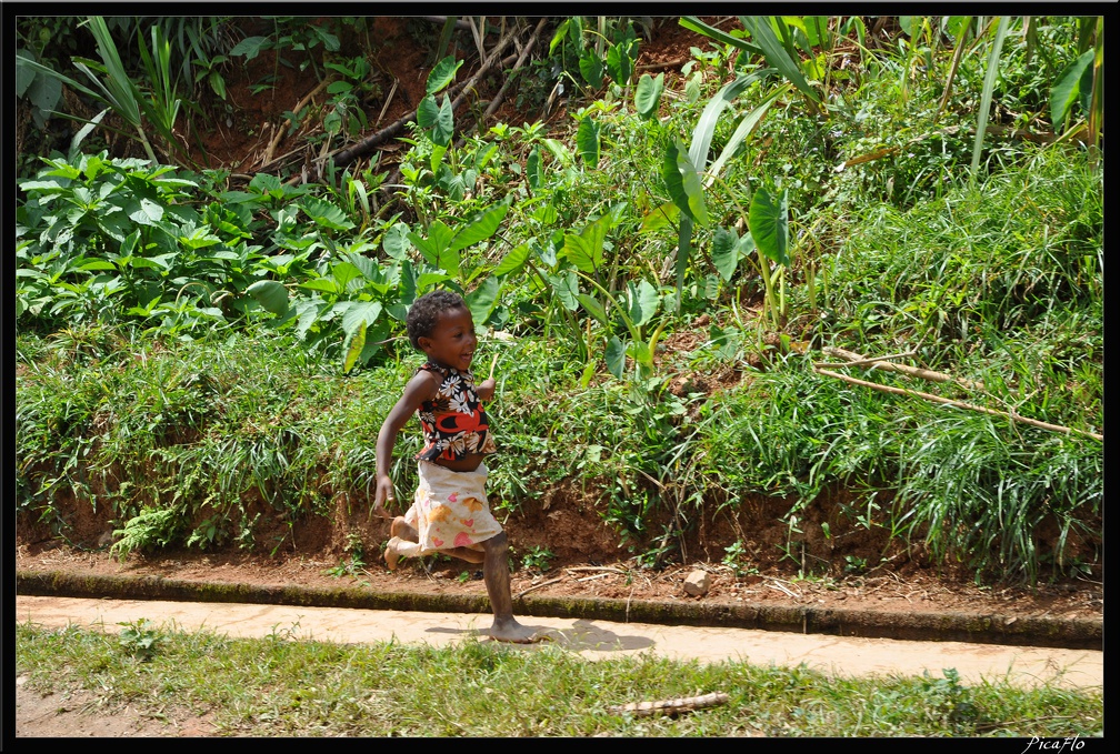 Mada 03-Fianarantsoa vers Manakara en train 121