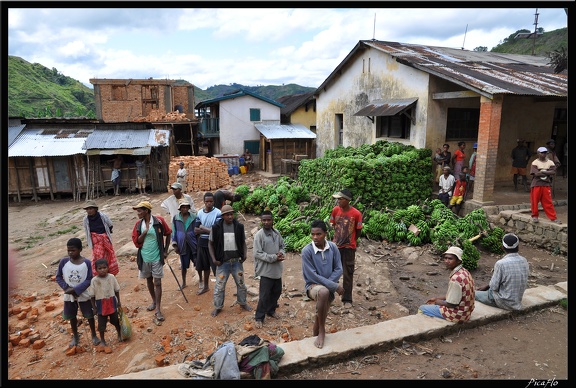 Mada 03-Fianarantsoa vers Manakara en train 125