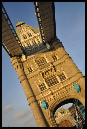London 10 Tower bridge-Docks-City Hall 014