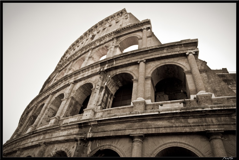 Rome_03_Colisee_et_Arc_de_Constantin_070.jpg