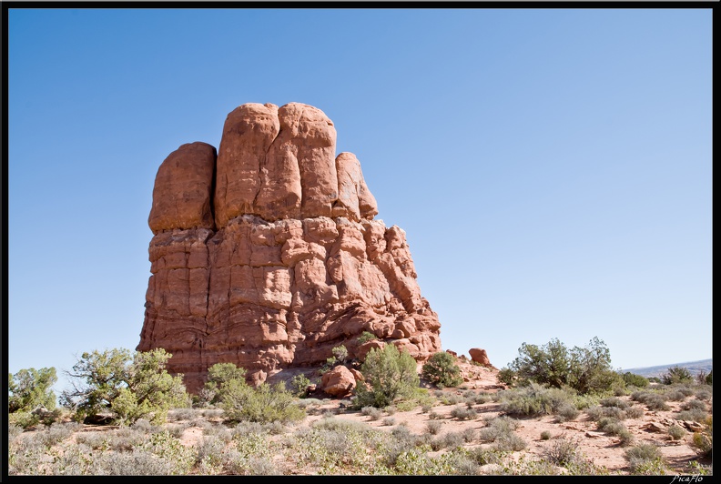 08_1_Arches_National_Park_Balanced_rock_0014.jpg