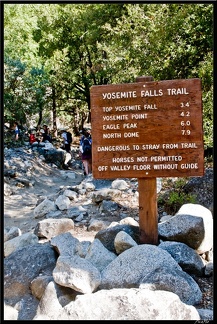16 Yosemite Falls trail 0018