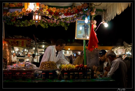 Marrakech place Djemaa El Fna 40