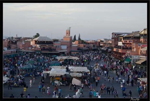 Marrakech place Djemaa El Fna 31