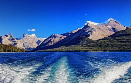 Canada 20 Maligne Lake Spirit Island 25